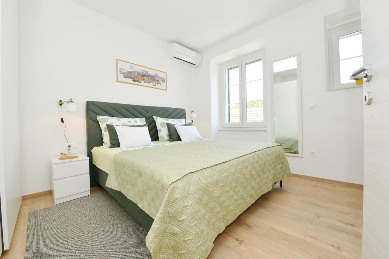 Apartman Junona - Poluotok Na Dlanu Zadar Exterior photo
